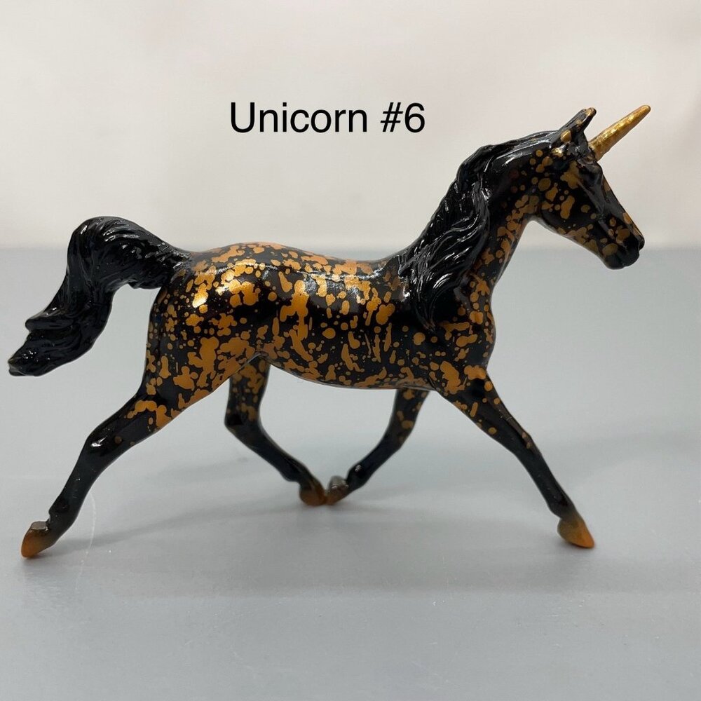 Breyer Stablemates Unicorn‎ Crazy Series 4 Chase Prince Charming Black Gold